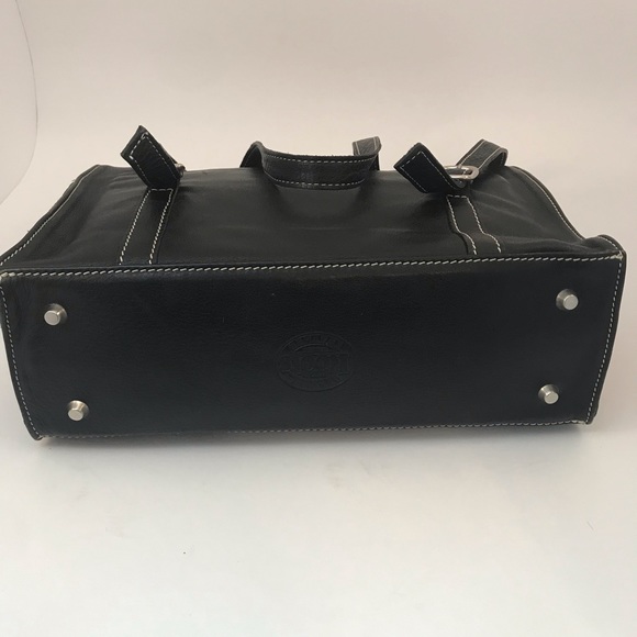 Roots Black Leather Handbag - Picture 7 of 11